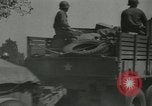 Immagine di Serbatoi e la fanteria Francia, 1944, secondo 57 filmato di repertorio 65675065389