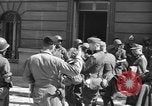 Immagine di Prigionieri tedeschi Francia, 1944, secondo 3 filmato di repertorio 65675065392