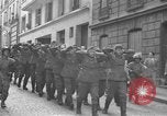 Immagine di Prigionieri tedeschi Francia, 1944, secondo 27 filmato di repertorio 65675065392