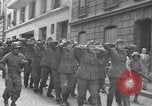 Immagine di Prigionieri tedeschi Francia, 1944, secondo 28 filmato di repertorio 65675065392