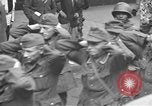 Immagine di Prigionieri tedeschi Francia, 1944, secondo 42 filmato di repertorio 65675065392