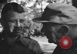Immagine di Conferenza di Generali Myitkyina Birmania, 1945, secondo 20 filmato di repertorio 65675065395