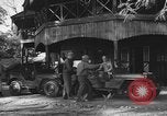 Standbild Allgemeine Inspektion Namkhan Tal Birma, 1945, aus Sekunde 32 historischem Filmmaterial Videoclip 65675065396