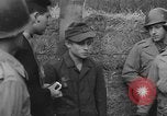 Standbild Deutsche spy ausgeführt durch US-Erschießungskommando Toul Frankreich, 1944, aus Sekunde 11 historischem Filmmaterial Videoclip 65675065399