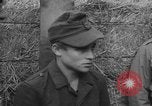 Standbild Deutsche spy ausgeführt durch US-Erschießungskommando Toul Frankreich, 1944, aus Sekunde 14 historischem Filmmaterial Videoclip 65675065399