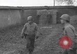 Standbild Deutsche spy ausgeführt durch US-Erschießungskommando Toul Frankreich, 1944, aus Sekunde 21 historischem Filmmaterial Videoclip 65675065399