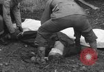 Standbild Deutsche spy ausgeführt durch US-Erschießungskommando Toul Frankreich, 1944, aus Sekunde 44 historischem Filmmaterial Videoclip 65675065399