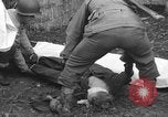 Standbild Deutsche spy ausgeführt durch US-Erschießungskommando Toul Frankreich, 1944, aus Sekunde 47 historischem Filmmaterial Videoclip 65675065399