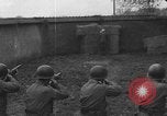 Immagine di Graham esecuzione Toul Francia, 1944, secondo 21 filmato di repertorio 65675065400