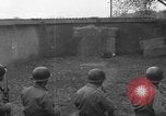 Immagine di Graham esecuzione Toul Francia, 1944, secondo 25 filmato di repertorio 65675065400