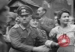 Immagine di Versione di prova di traditori francese Francia, 1945, secondo 49 filmato di repertorio 65675065401