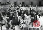 Image Gardes militaires grec Evzone Athènes Grèce, 1941, de la seconde 28 séquences d'archives historiques vidéo 65675065408