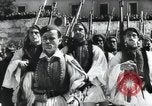 Image Gardes militaires grec Evzone Athènes Grèce, 1941, de la seconde 29 séquences d'archives historiques vidéo 65675065408