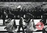 Image Gardes militaires grec Evzone Athènes Grèce, 1941, de la seconde 36 séquences d'archives historiques vidéo 65675065408