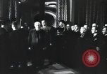 Standbild Marschall Petain interviewt Frankreich, 1940, aus Sekunde 6 historischem Filmmaterial Videoclip 65675065412