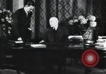Standbild Marschall Petain interviewt Frankreich, 1940, aus Sekunde 59 historischem Filmmaterial Videoclip 65675065412