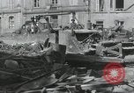 Standbild Ruinen nach dem Krieg Paris Frankreich, 1944, aus Sekunde 7 historischem Filmmaterial Videoclip 65675065416