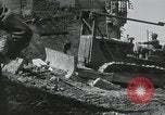 Standbild Ruinen nach dem Krieg Paris Frankreich, 1944, aus Sekunde 26 historischem Filmmaterial Videoclip 65675065416