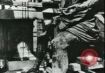 Immagine di Statue di cavalli Francia, 1944, secondo 22 filmato di repertorio 65675065424