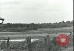Standbild 80th Infantry Division Chalons-sur-Marne Frankreich, 1944, aus Sekunde 5 historischem Filmmaterial Videoclip 65675065432