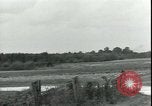 Standbild 80th Infantry Division Chalons-sur-Marne Frankreich, 1944, aus Sekunde 11 historischem Filmmaterial Videoclip 65675065432