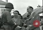 Standbild 80th Infantry Division Chalons-sur-Marne Frankreich, 1944, aus Sekunde 18 historischem Filmmaterial Videoclip 65675065432