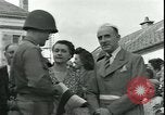 Standbild 80th Infantry Division Chalons-sur-Marne Frankreich, 1944, aus Sekunde 19 historischem Filmmaterial Videoclip 65675065432