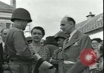 Standbild 80th Infantry Division Chalons-sur-Marne Frankreich, 1944, aus Sekunde 21 historischem Filmmaterial Videoclip 65675065432
