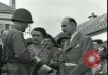 Standbild 80th Infantry Division Chalons-sur-Marne Frankreich, 1944, aus Sekunde 22 historischem Filmmaterial Videoclip 65675065432