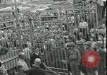 Standbild 80th Infantry Division Chalons-sur-Marne Frankreich, 1944, aus Sekunde 33 historischem Filmmaterial Videoclip 65675065432