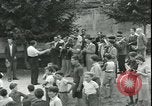 Standbild 80th Infantry Division Chalons-sur-Marne Frankreich, 1944, aus Sekunde 37 historischem Filmmaterial Videoclip 65675065432