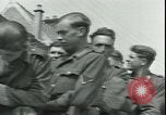 Immagine di Prigionieri tedeschi Parigi Francia, 1944, secondo 24 filmato di repertorio 65675065433