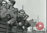 Immagine di Prigionieri tedeschi Parigi Francia, 1944, secondo 27 filmato di repertorio 65675065433