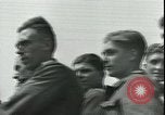Immagine di Prigionieri tedeschi Parigi Francia, 1944, secondo 30 filmato di repertorio 65675065433