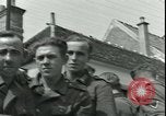 Immagine di Prigionieri tedeschi Parigi Francia, 1944, secondo 36 filmato di repertorio 65675065433