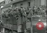 Immagine di Prigionieri tedeschi Parigi Francia, 1944, secondo 42 filmato di repertorio 65675065433