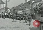 Immagine di Prigionieri tedeschi Parigi Francia, 1944, secondo 48 filmato di repertorio 65675065433
