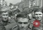 Immagine di Prigionieri tedeschi Parigi Francia, 1944, secondo 53 filmato di repertorio 65675065433