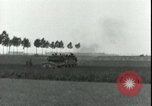 Standbild USA 7th Army Division Montmartre Paris Frankreich, 1944, aus Sekunde 30 historischem Filmmaterial Videoclip 65675065434