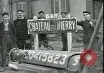 Standbild USA Soldaten Chateau-Thierry Frankreich, 1944, aus Sekunde 9 historischem Filmmaterial Videoclip 65675065437