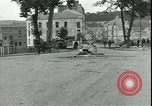 Standbild USA Soldaten Chateau-Thierry Frankreich, 1944, aus Sekunde 16 historischem Filmmaterial Videoclip 65675065437