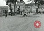 Standbild USA Soldaten Chateau-Thierry Frankreich, 1944, aus Sekunde 19 historischem Filmmaterial Videoclip 65675065437
