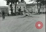 Standbild USA Soldaten Chateau-Thierry Frankreich, 1944, aus Sekunde 20 historischem Filmmaterial Videoclip 65675065437