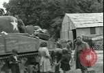 Standbild USA Soldaten Chateau-Thierry Frankreich, 1944, aus Sekunde 21 historischem Filmmaterial Videoclip 65675065437