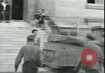 Standbild USA Soldaten Chateau-Thierry Frankreich, 1944, aus Sekunde 57 historischem Filmmaterial Videoclip 65675065437