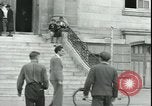 Standbild USA Soldaten Chateau-Thierry Frankreich, 1944, aus Sekunde 58 historischem Filmmaterial Videoclip 65675065437