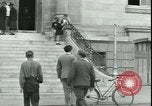 Standbild USA Soldaten Chateau-Thierry Frankreich, 1944, aus Sekunde 59 historischem Filmmaterial Videoclip 65675065437