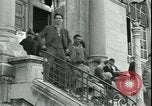 Standbild USA Soldaten Chateau-Thierry Frankreich, 1944, aus Sekunde 62 historischem Filmmaterial Videoclip 65675065437