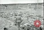 Standbild Landsberg Konzentrationslager Landsberg Deutschland, 1945, aus Sekunde 40 historischem Filmmaterial Videoclip 65675065438
