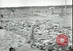 Standbild Landsberg Konzentrationslager Landsberg Deutschland, 1945, aus Sekunde 41 historischem Filmmaterial Videoclip 65675065438